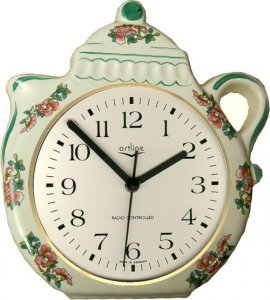 Keramik Kaffeekannen-Uhr Artline Indian Tree Grünrand. Funkuhr