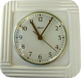 Keramik Küchenuhr viereckig mit Rillen weiße Funkuhr